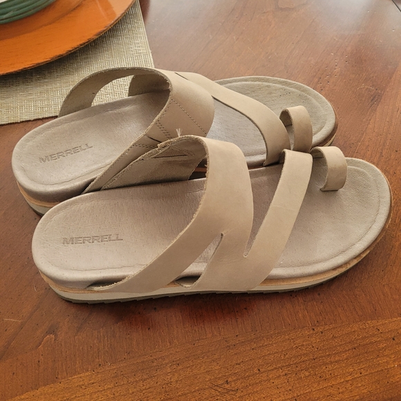 Merrell Shoes - Merrell Women's Beige Slide Sandals